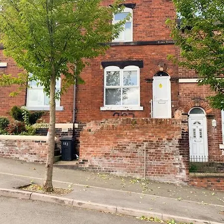 Apartment 2 - Stylish Private In A Shared House Sheffield